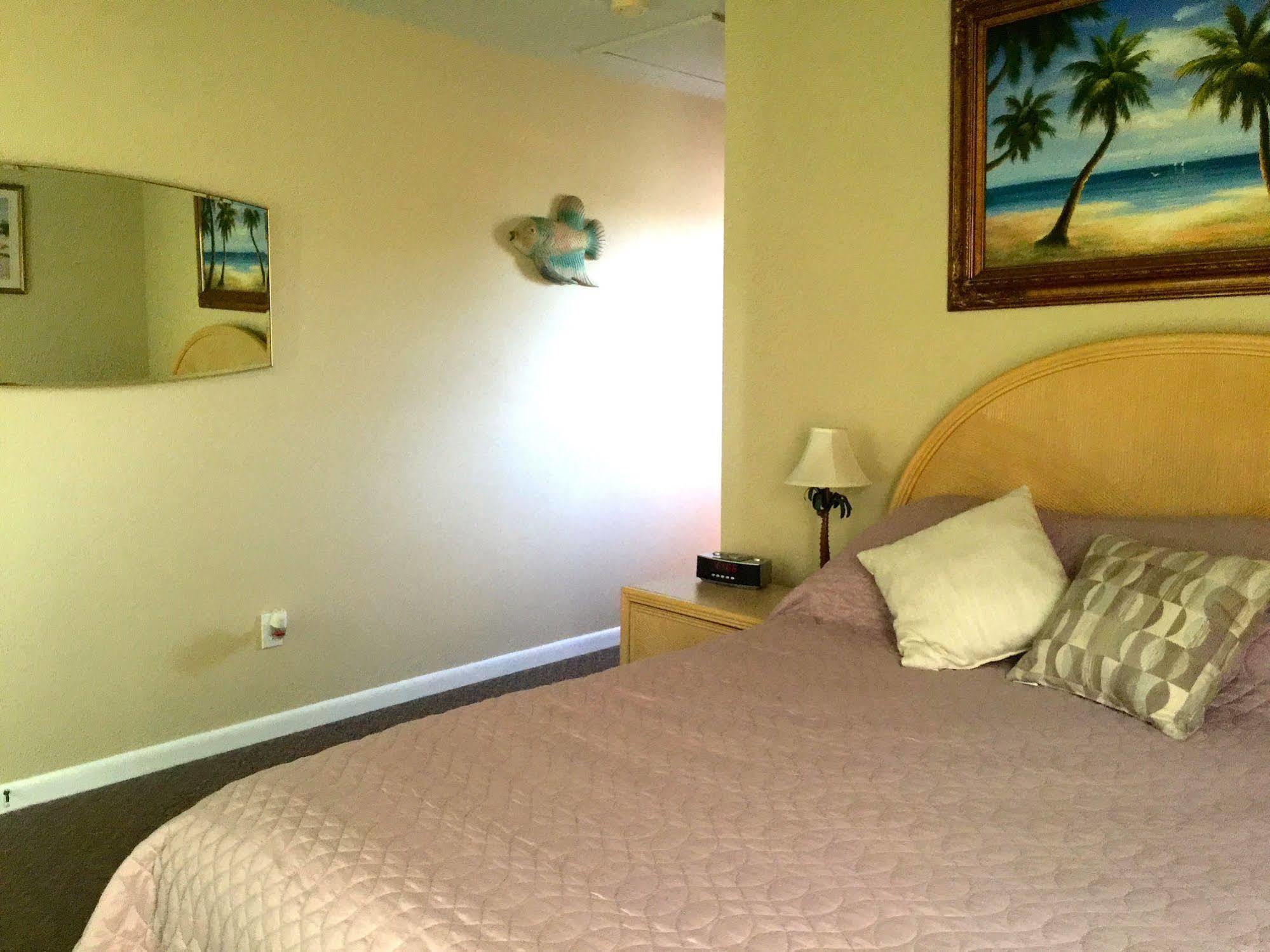 Mellon Patch Inn Port St. Lucie Экстерьер фото